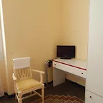 La Vela Отель *